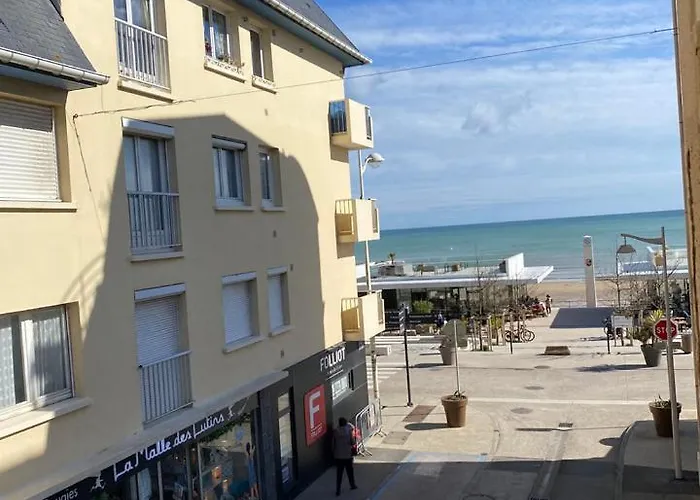 Apartment Duplex Luc Sur Mer, En Face De La